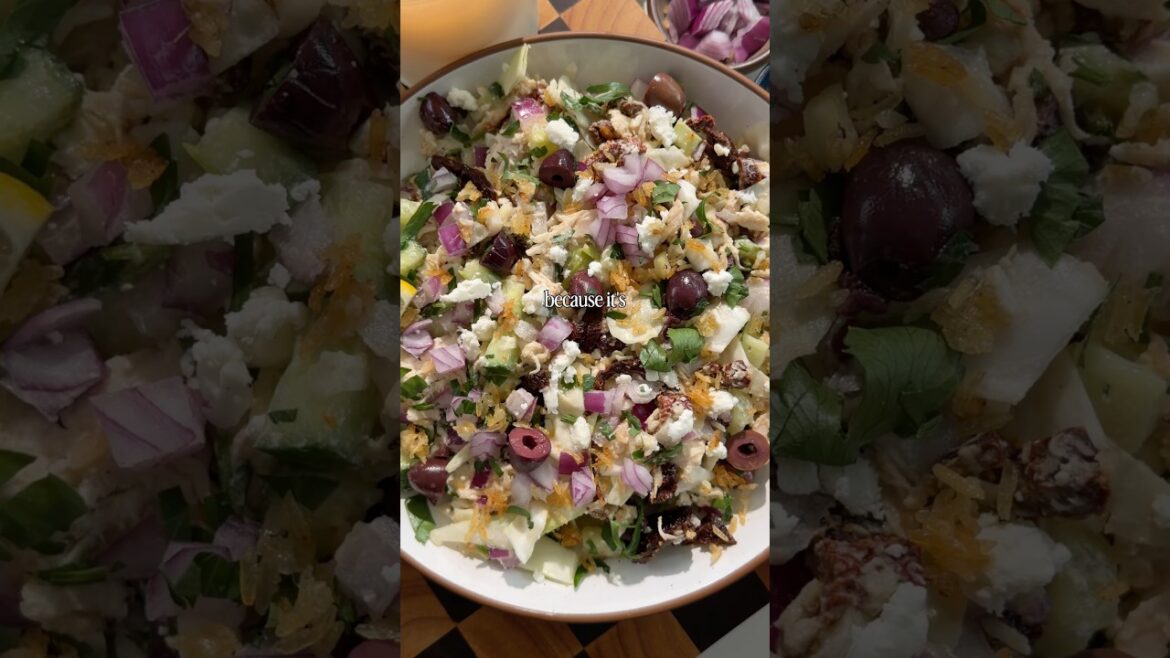 Mediterranean crispy rice salad #easyhealthyrecipes #highproteinrecipe