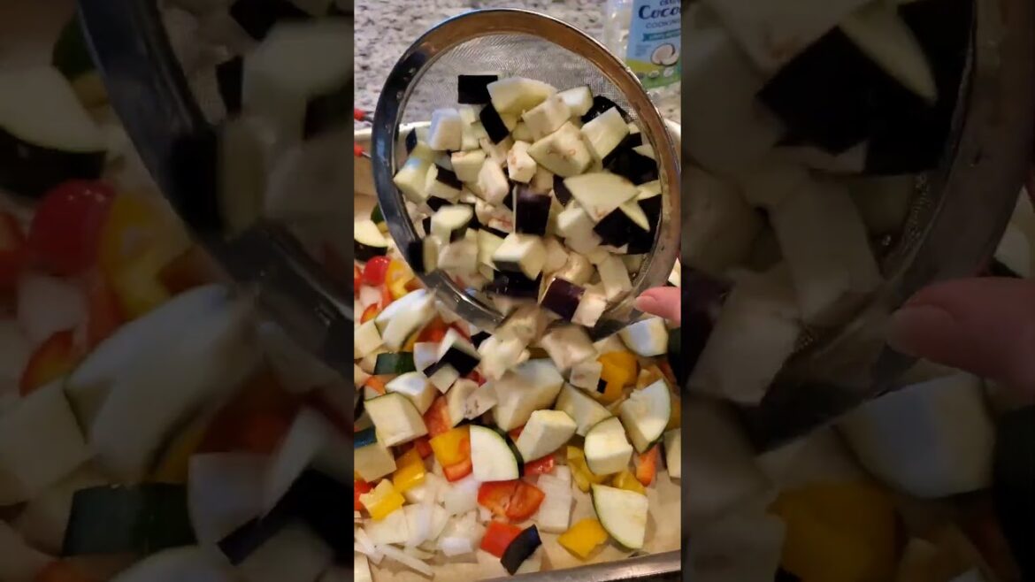 Italian Roasted Veggies #vegan#vegetables#roasted#cook#italy#chef#food#cooking#italianfood#shorts