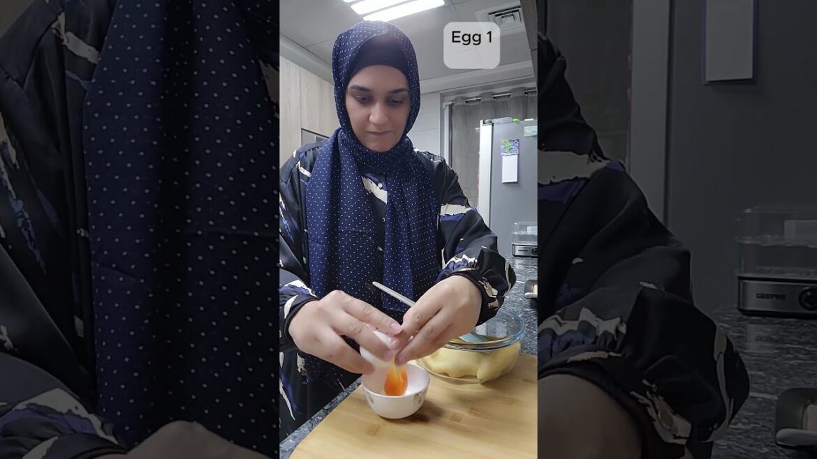 Short  Classic Crispy Churros with Chocolate Sauce #recipe