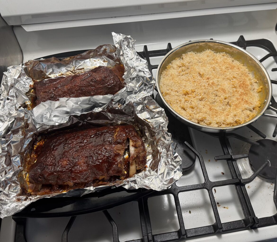 My famous fall off the bone ribs + mac n cheese