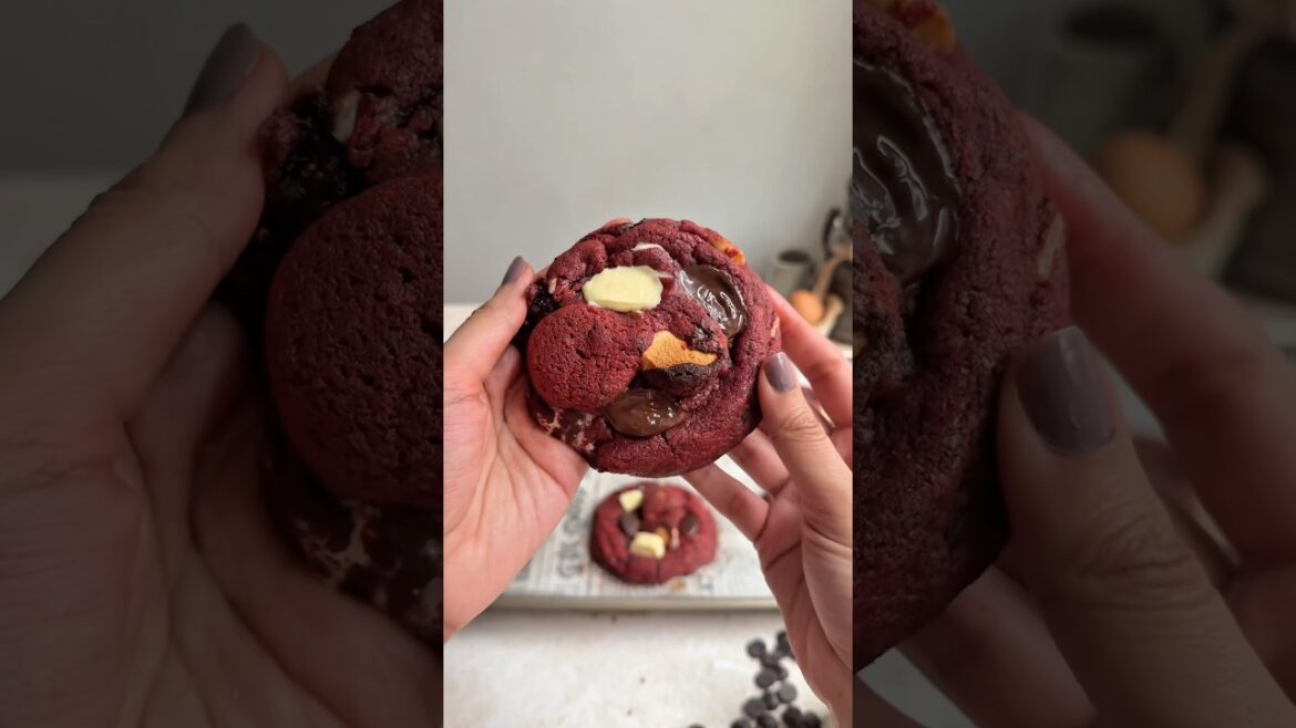 Red Velvet S’mores Cookies