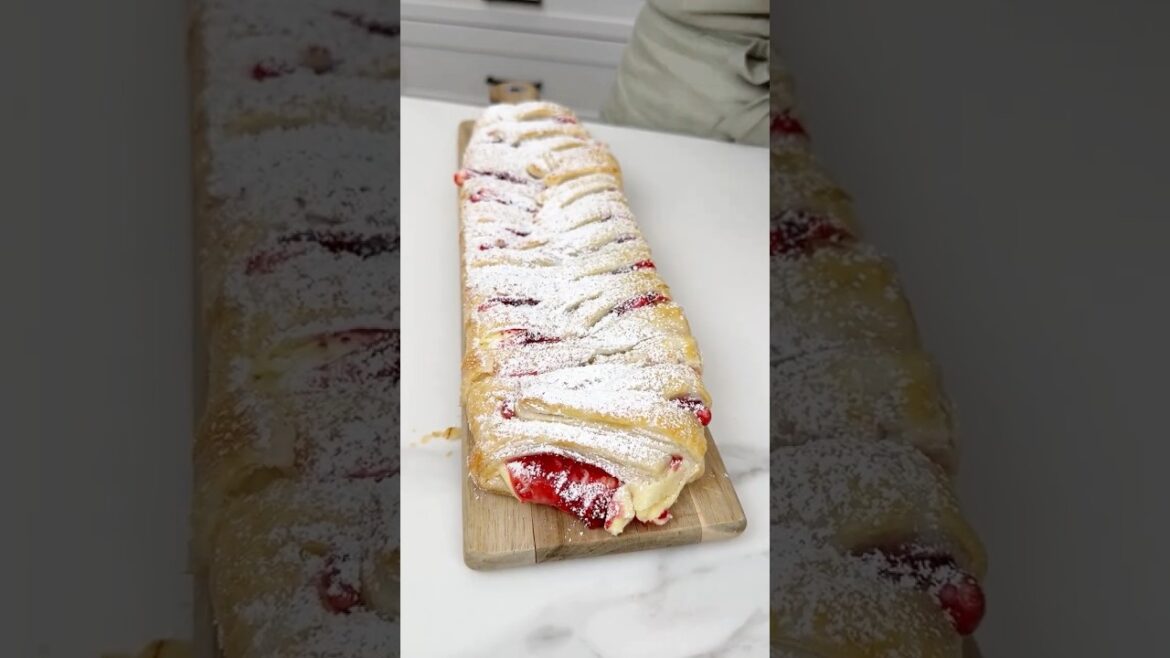 4 ingredient treat your family will love! #recipe #easyrecipe #dessert #cheesecake #cherrypie