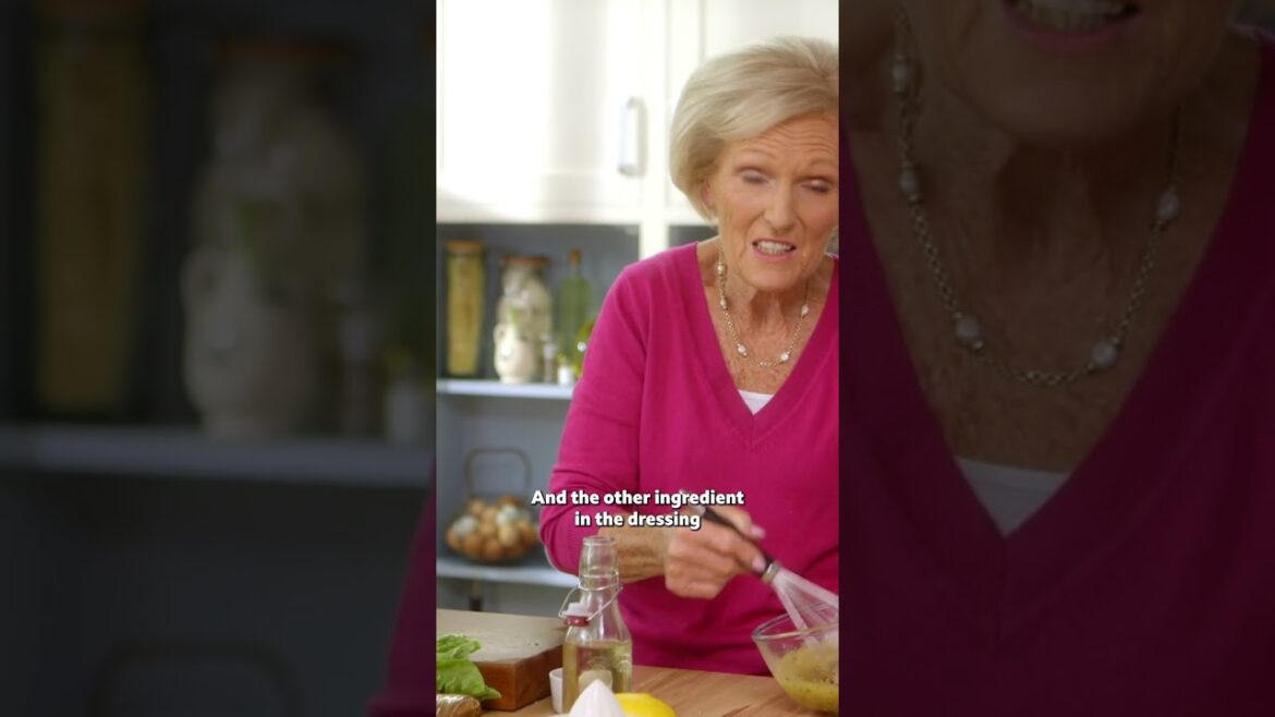 Healthy tuna and avocado salad recipe | Mary Berry's Foolproof Cooking | Mary Berry