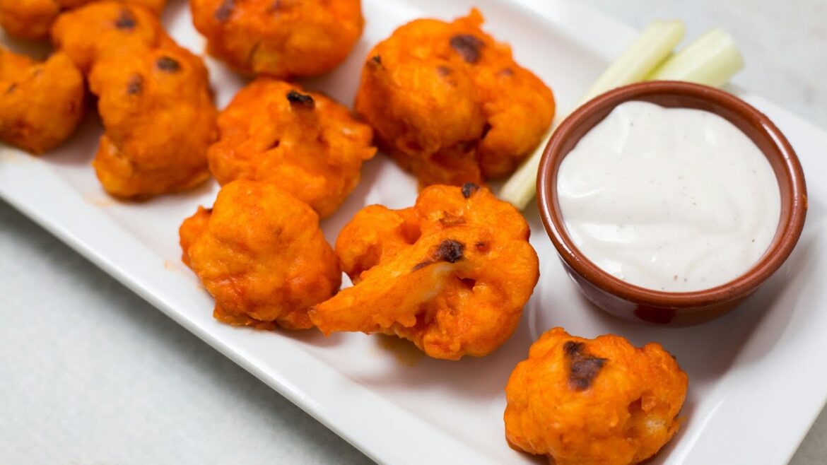 These Baked Buffalo Cauliflower Wings Are A Fuss-Free Game Day Snack