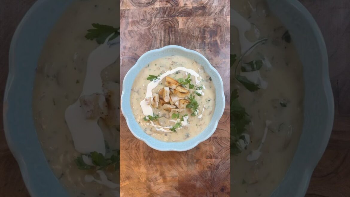 Creamy Mushroom Soup with Croutons