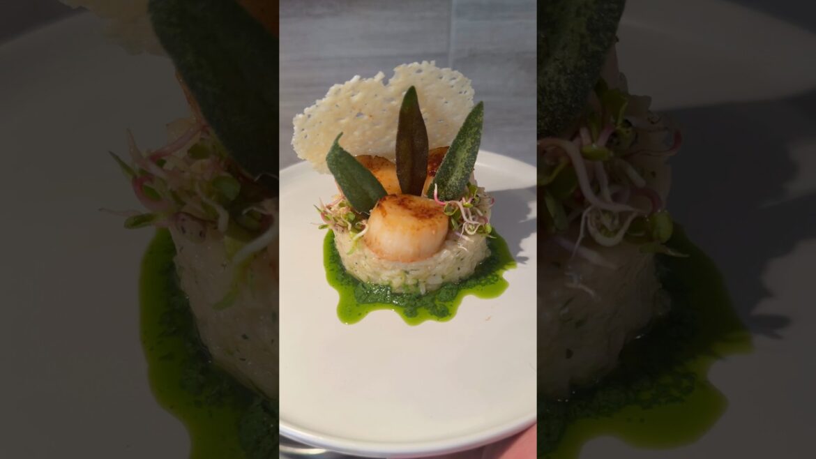 Try this easy BUT fancy looking meal - Scallops w/ Parmesan Risotto!