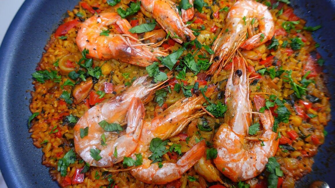 How to Make Flavor-Packed Seafood Paella at Home | #seafoodpaella #paella #easyrecipe #paellarecipe