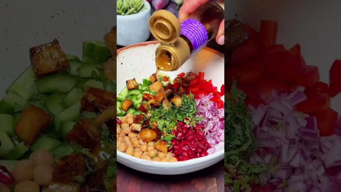 Hot Honey Halloumi Salad #recipe #cooking #salad