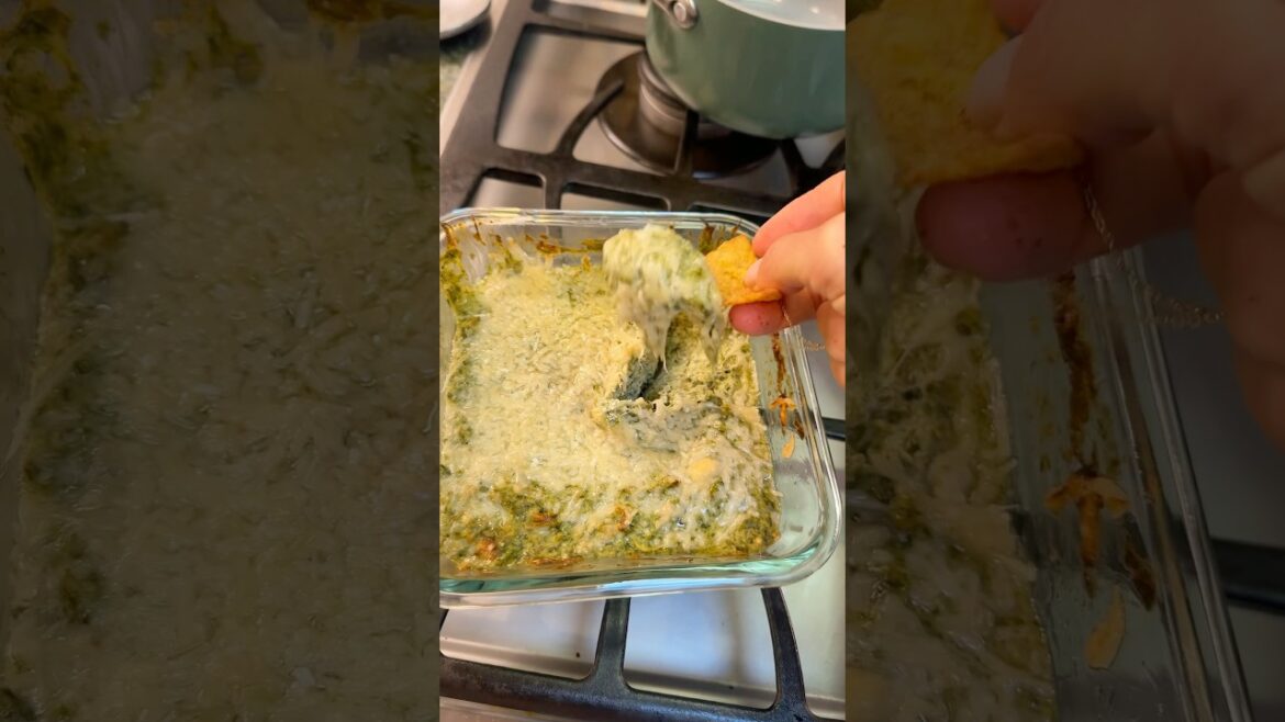high protein spinach artichoke dip, you already knowwww! #cottagecheeserecipes #highproteinrecipe