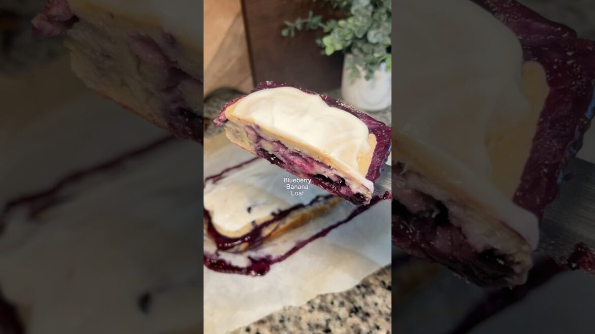 Simple and Sweet Blueberry Banana Cake