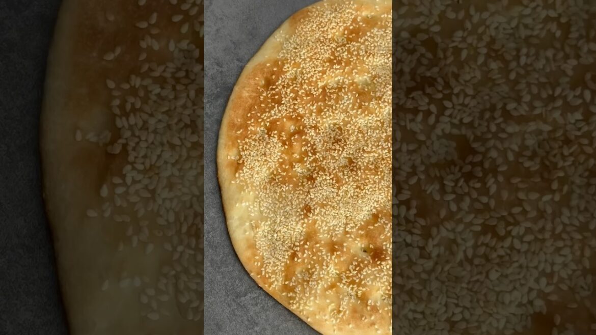 Greek flatbread Lagana - Λαγάνα σπιτική για τα Κούλουμα!