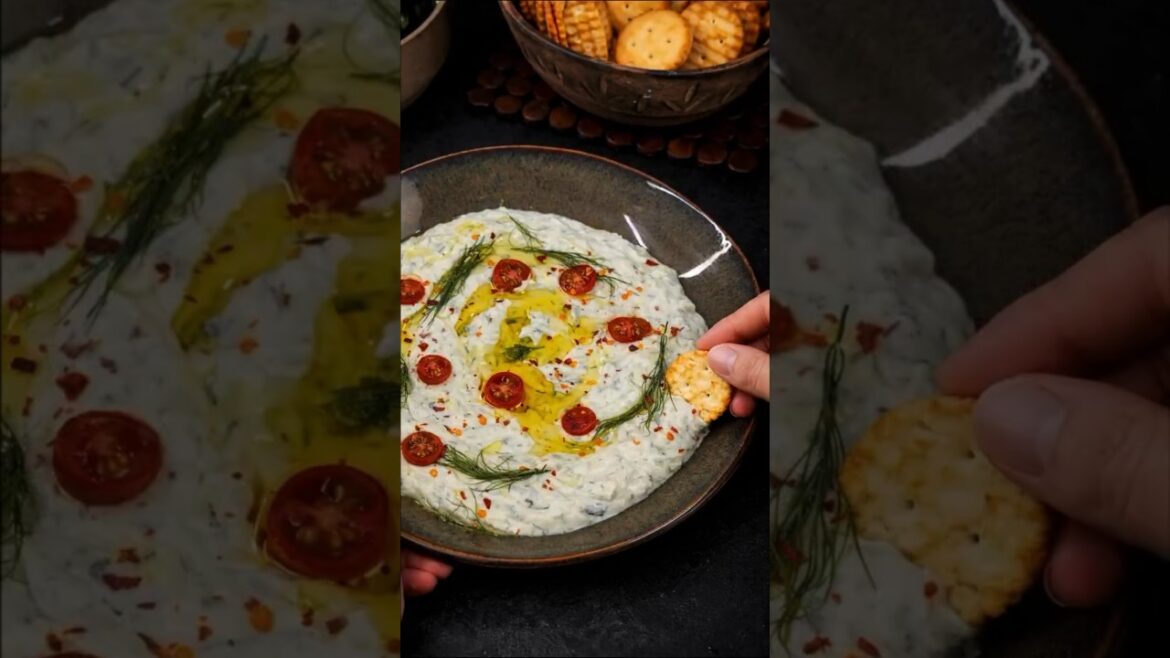 Tzatziki Yogurt #recipe #greekyogurt #yogurtrecipe #easyrecipe #tzatziki #recipes #shorts