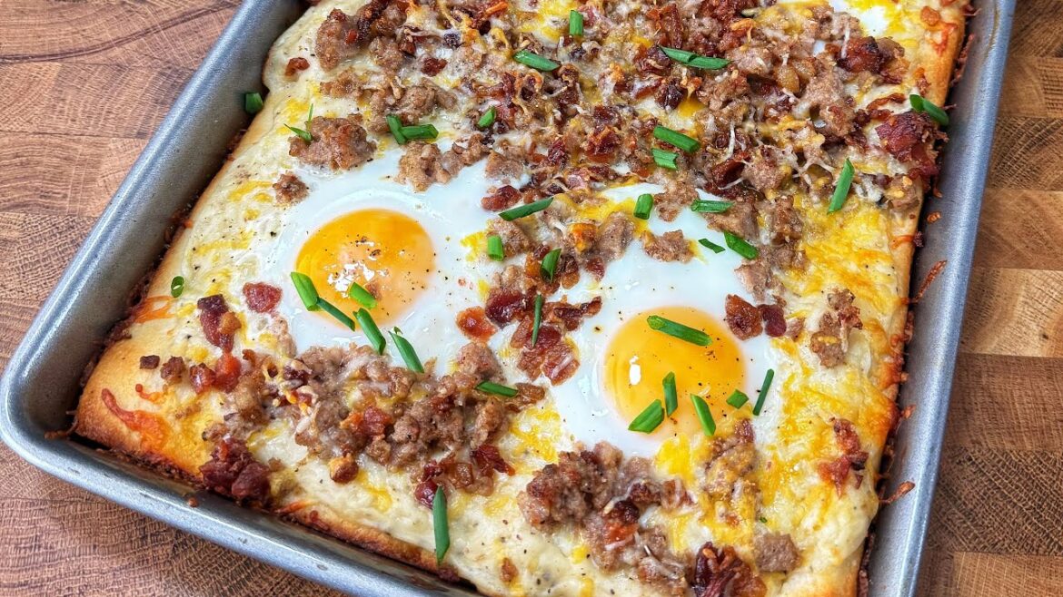 Homemade Breakfast Pizza | Crispy Crust, Creamy Sauce & Eggs