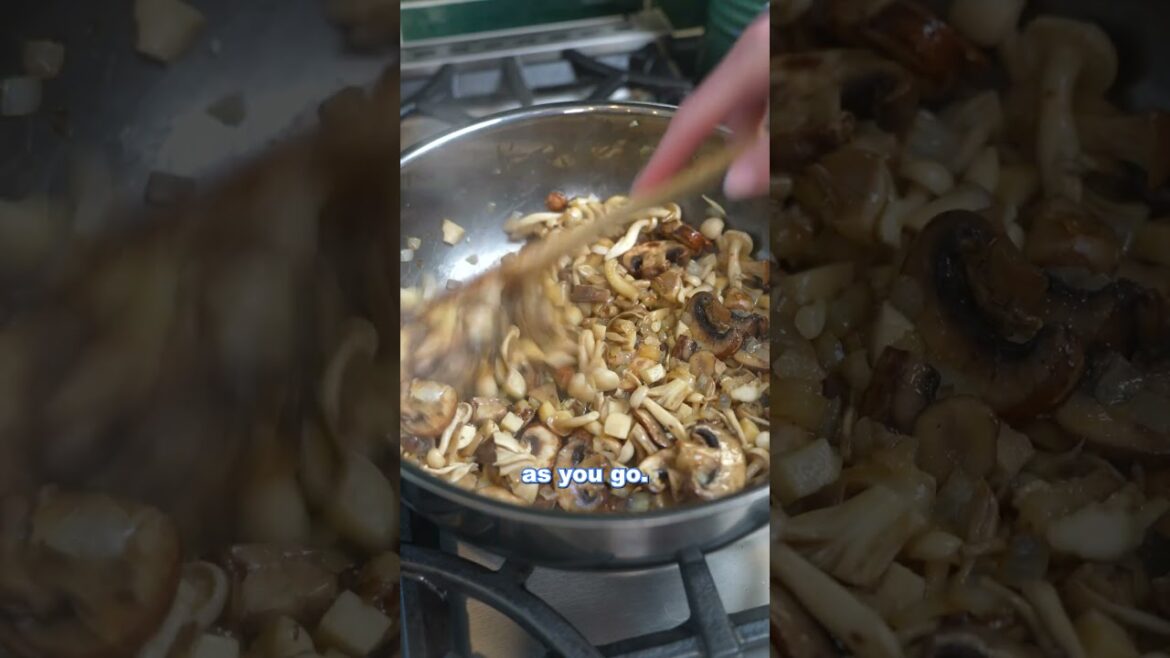 How to make the best Cream of Mushroom Soup #mushrooms #mushroomsoup #soup #souprecipe #soupseason