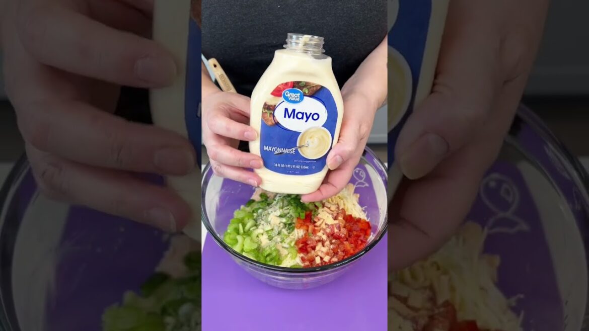 How to Make an Easy Buffalo Chicken Pasta Salad