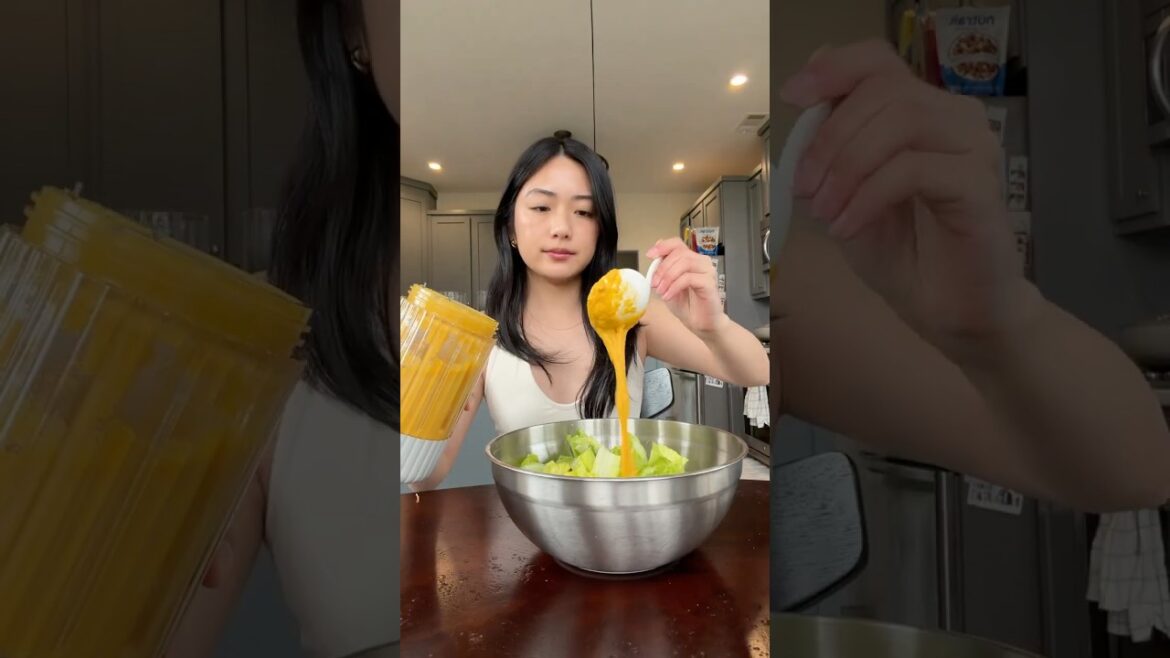 EASY asian chicken salad with $5 Costco chicken #EasyRecipe #chickenrecipe #simplemeals