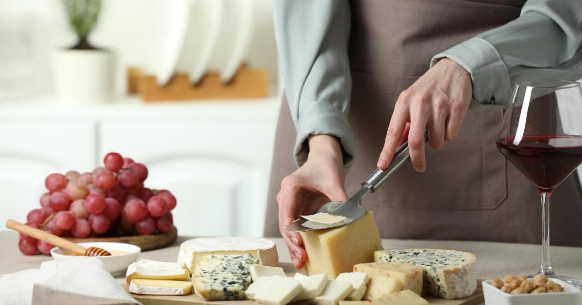 Warning over 'dangerous' Listeria-contaminated cheeses