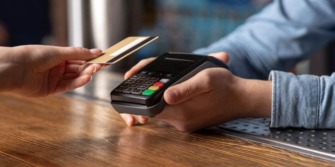 Readers share their experiences with payment terminals