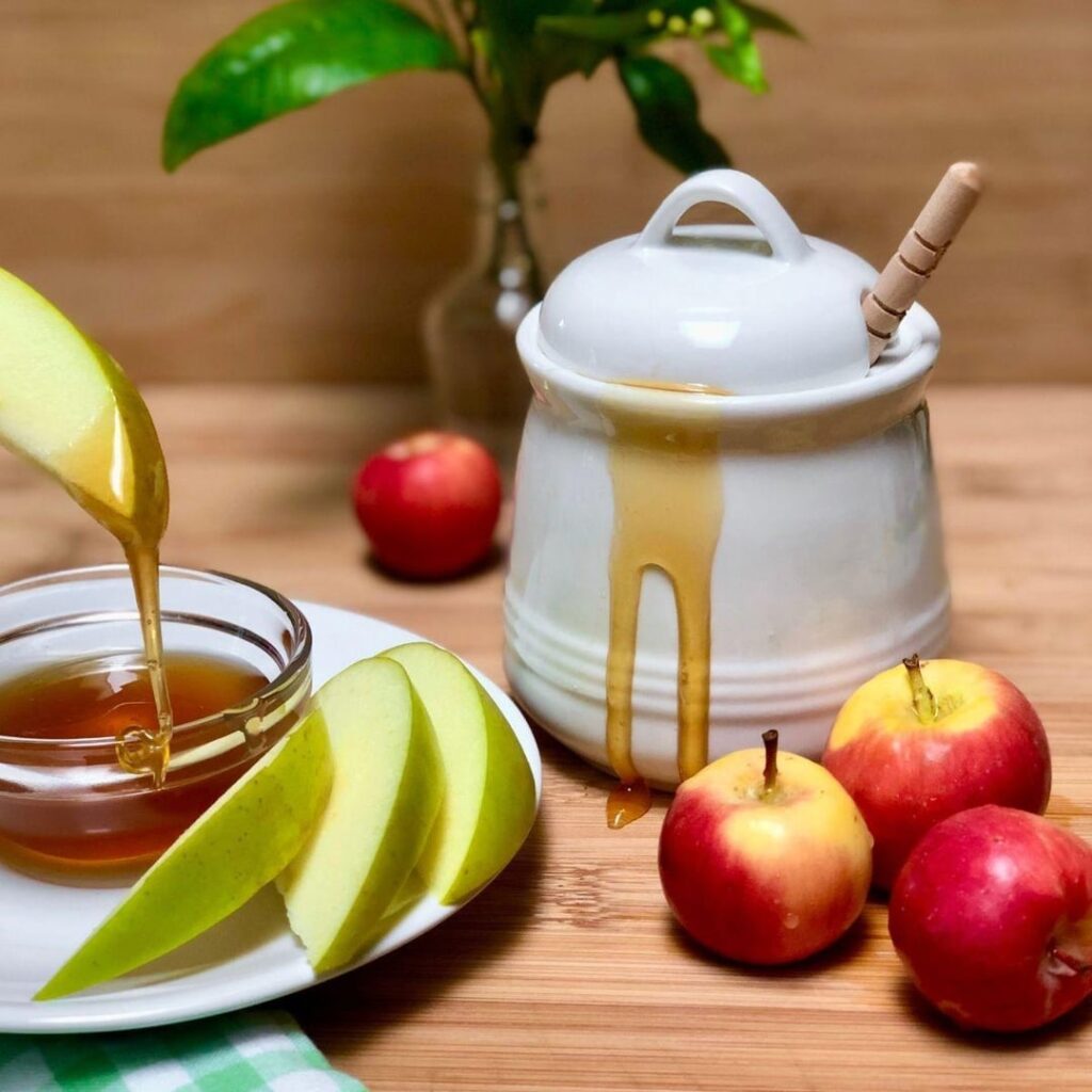 Homemade Vegan Bee-free Honey 🍯🐝how sweet is that?