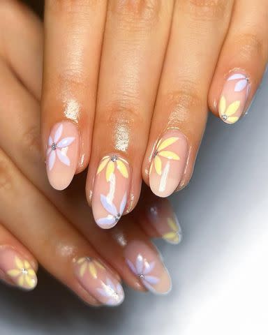 @oliviaannicenailartist