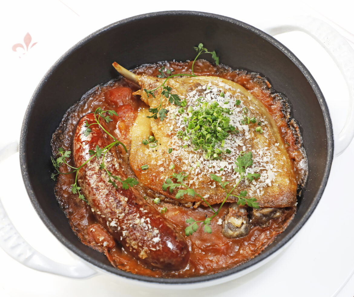 Cassoulet Maison served at the French restaurant Chez Laurent [PARK SANG-MOON]