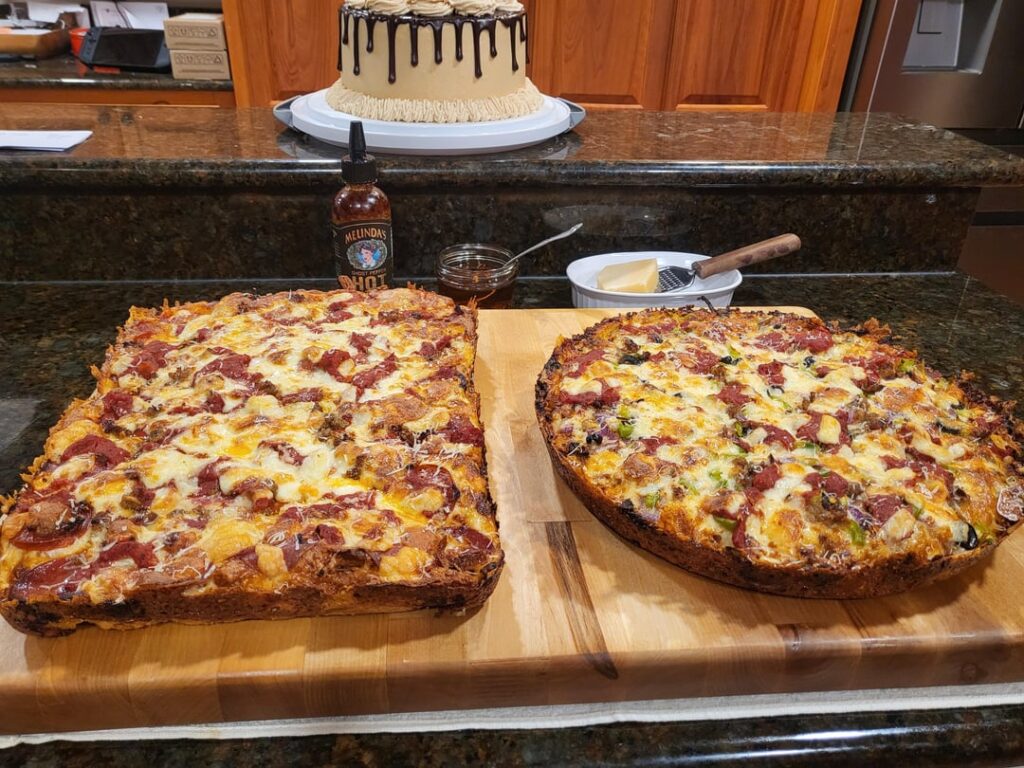 Pan pizza and chocolate cake from this weekend [homemade]