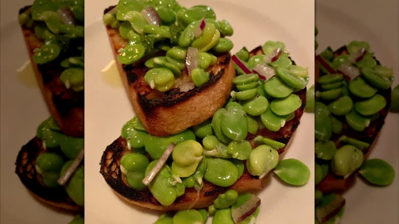A plate of fava bean bruschetta at Enoteca Sogno in Richmond