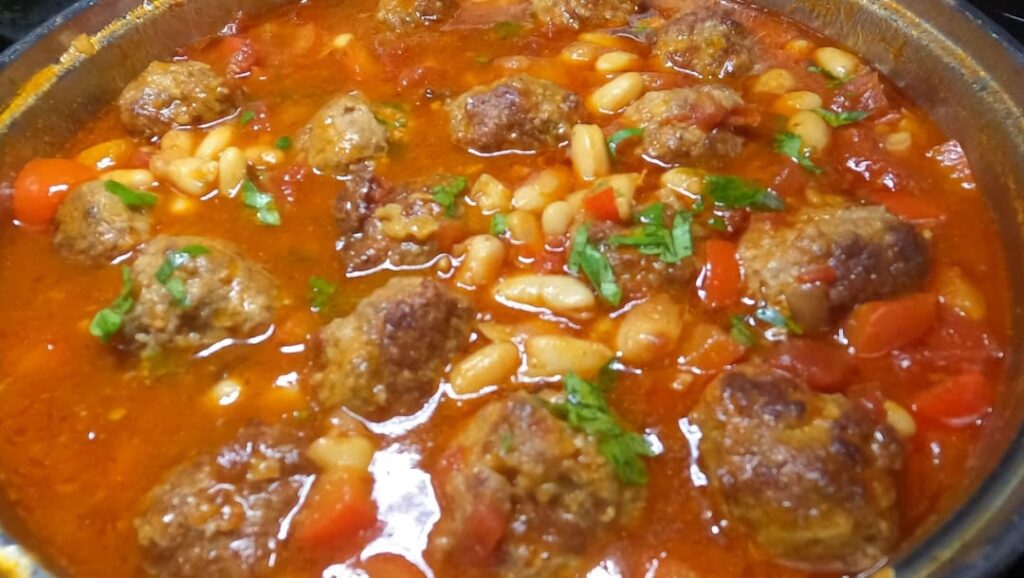 Meatballs with beans and vegetables Meatballs with beans and vegetables