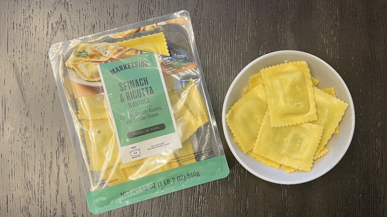 Walmart Marketside spinach and ricotta ravioli in a bowl.