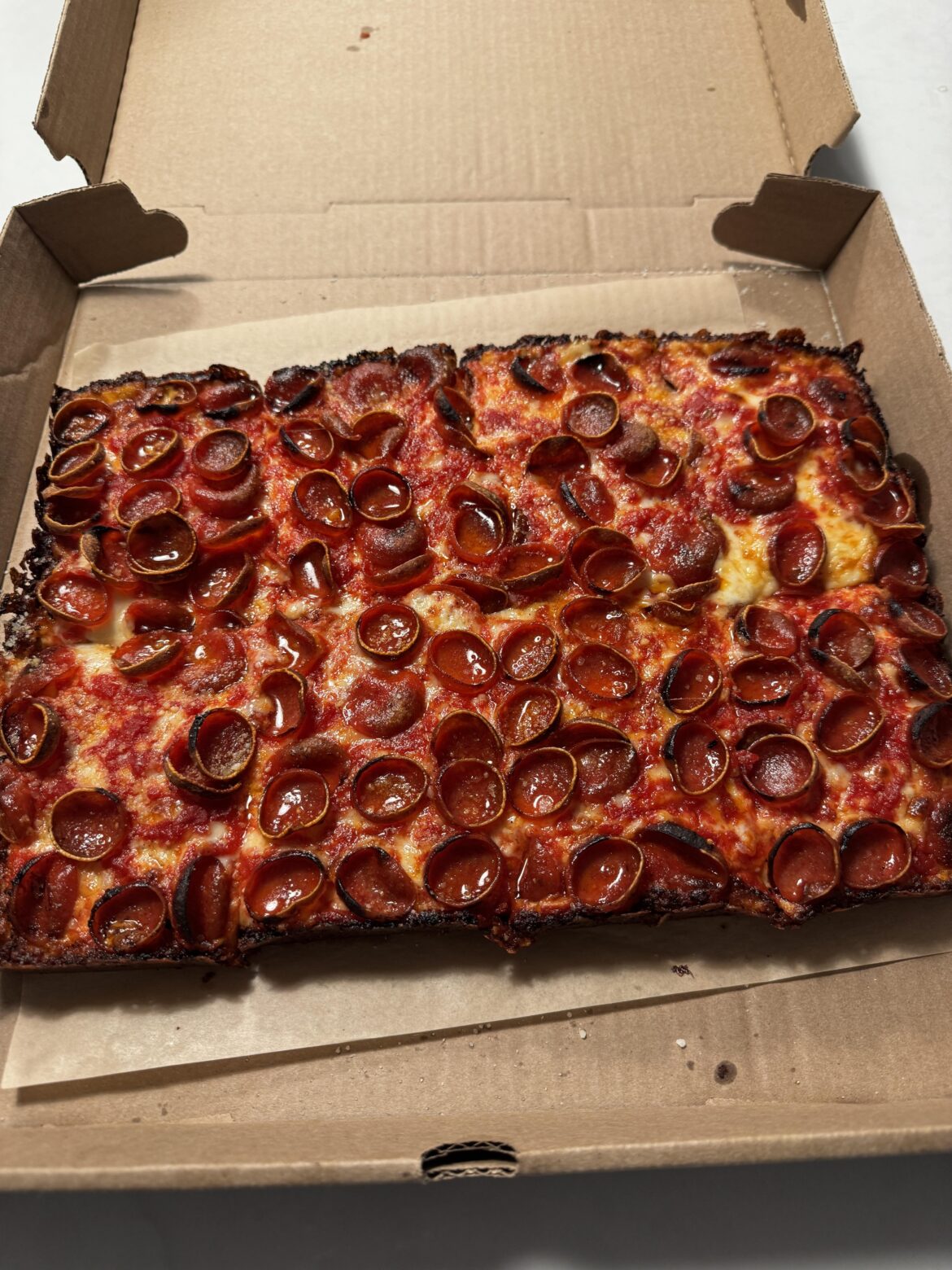 ‘Roni from Hotline Pizza in North Kingstown, RI