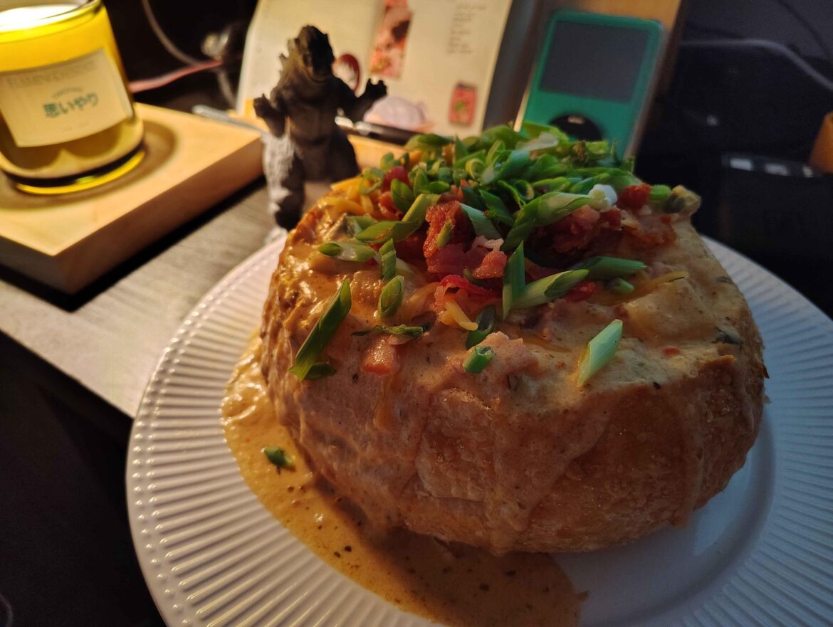 Jalapeno popper soup in a garlic sourdough bread bowl (please do not judge my love of scallions)