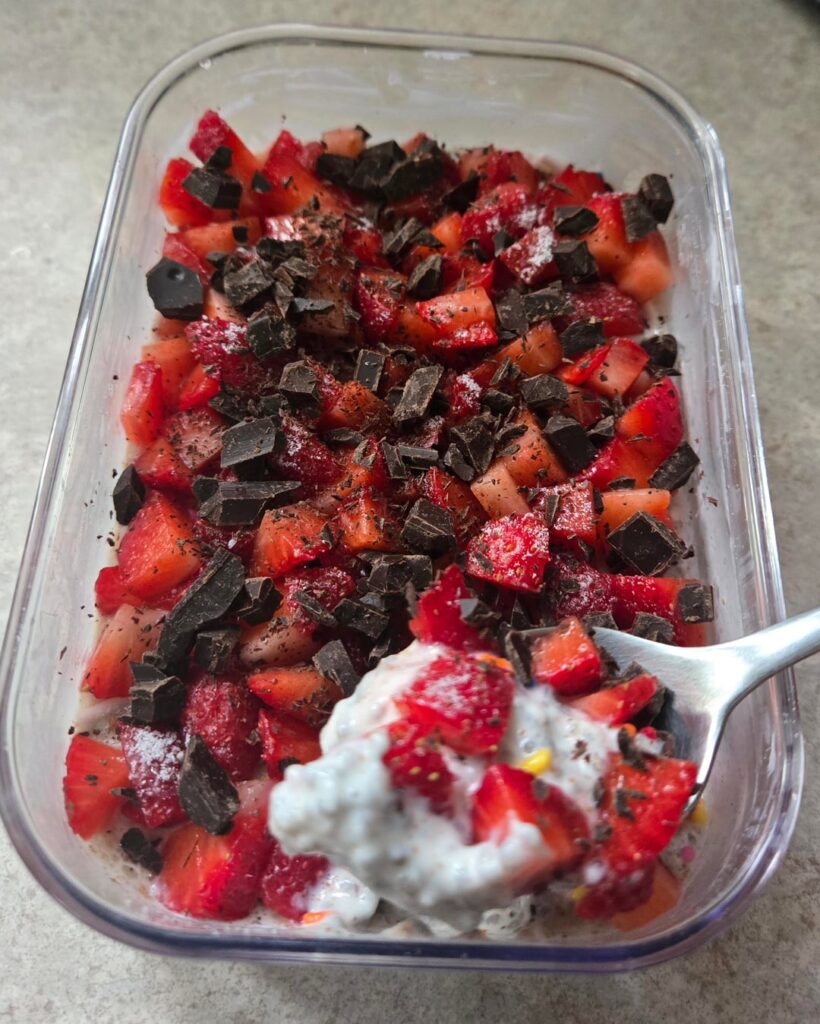 Dark chocolate strawberry chia pudding