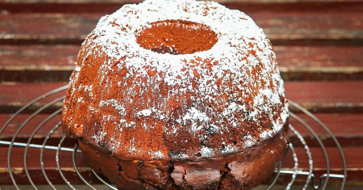 A trip from Nashville calls for a slice of homemade sherry wine cake | Elaine Revelle | Local News