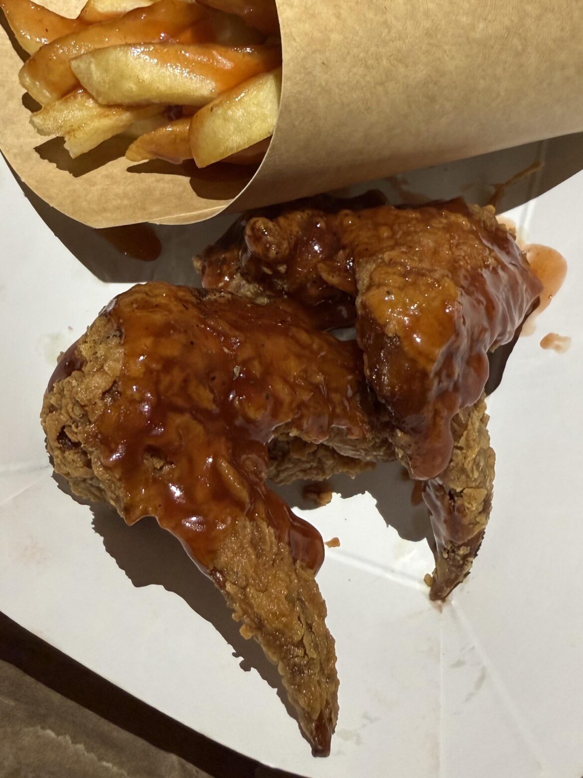 Uncle Remus - 2 wings, salt and pepper, mild sauce