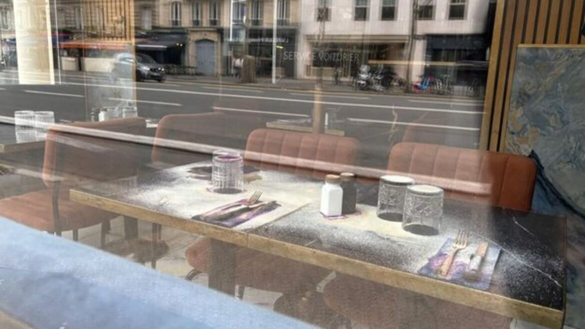 Paris kosher restaurant sprayed with acid for third time The Jerusalem Post - Israel News