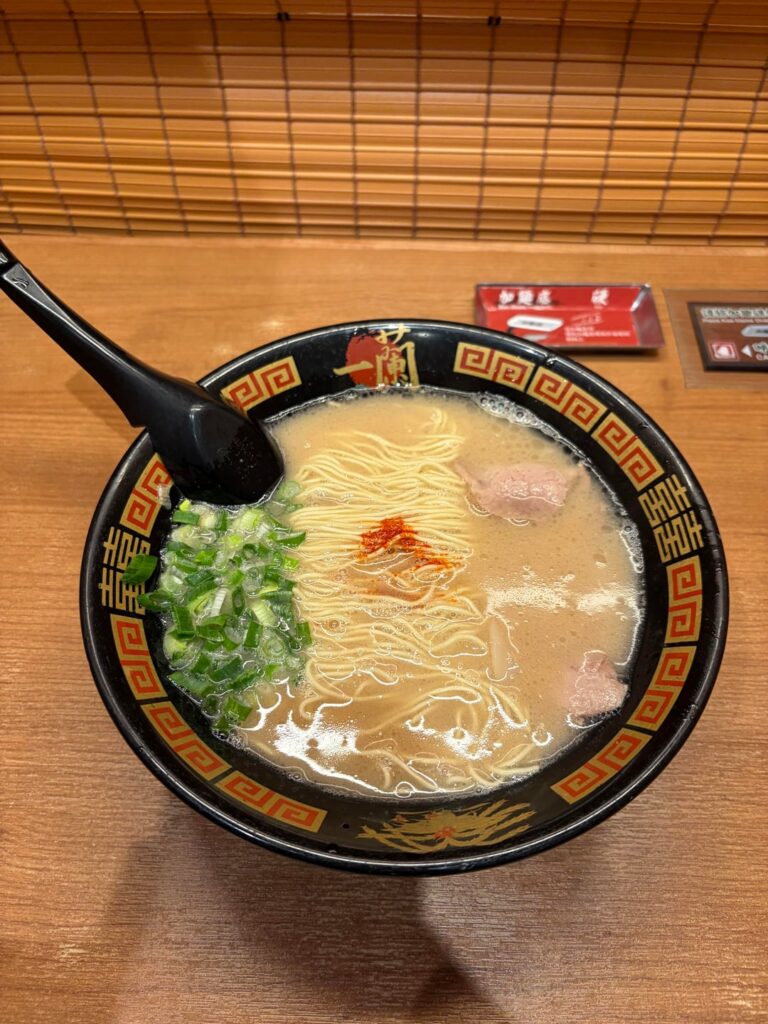 I know this is basic as hell but who enjoys adding noodle refill to their ramen?