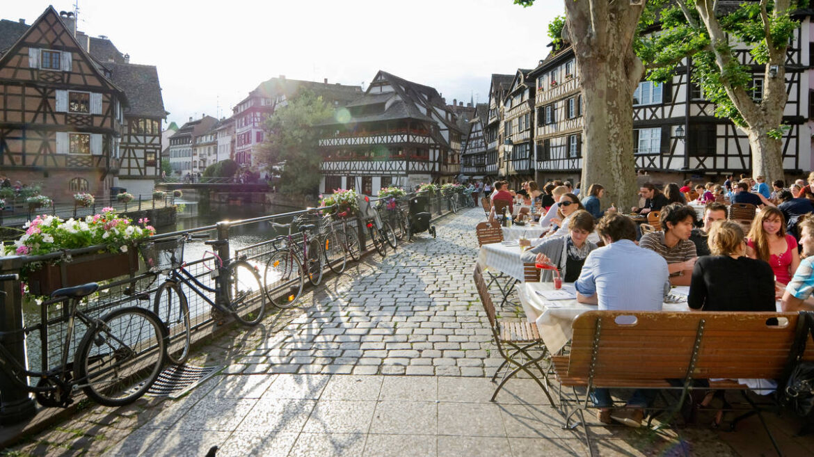 Tips triple in French restaurants thanks to suggested-tip terminals