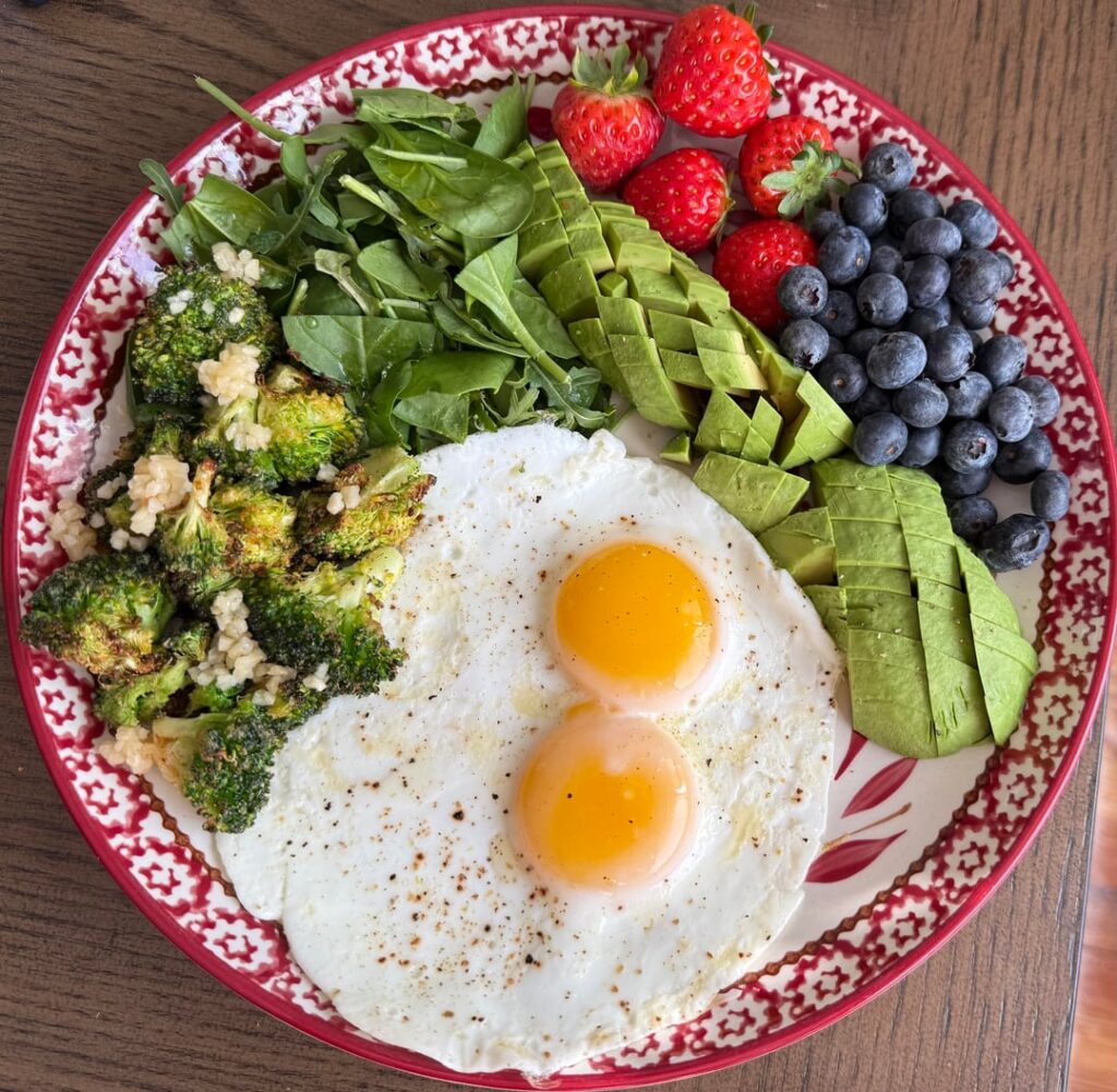 My average breakfast with slight variations.