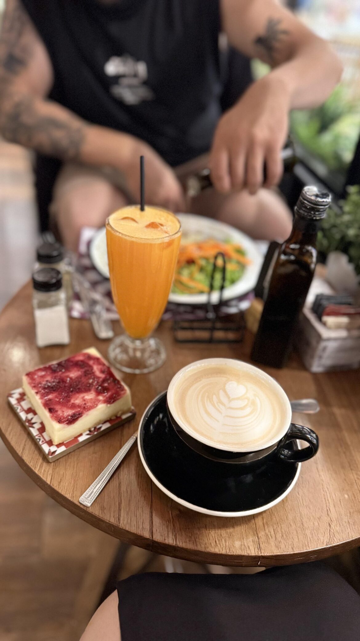 A “French” style coffee shop