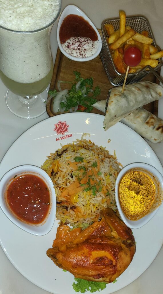 For today's breakfast, I ate Tandoori Chicken Biryani, Lamb Shawarma and Kiwi Lassi