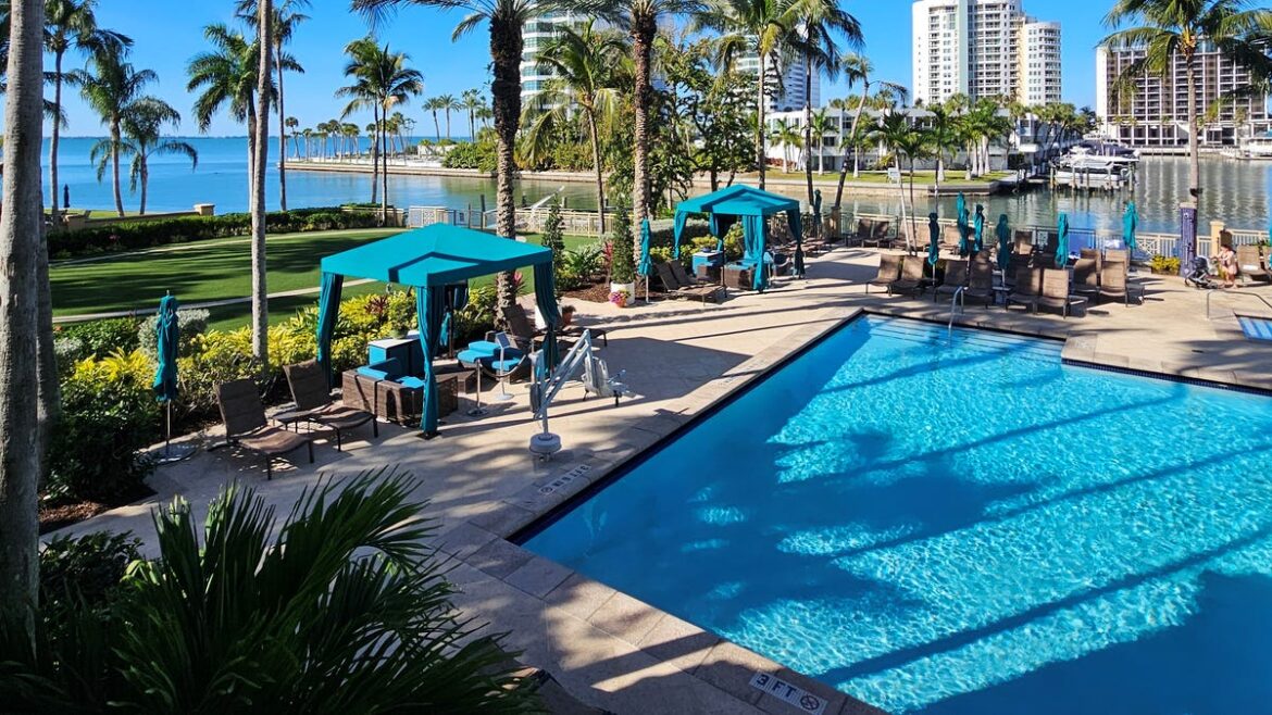 Best romantic restaurants in Sarasota? 10 special places locals love