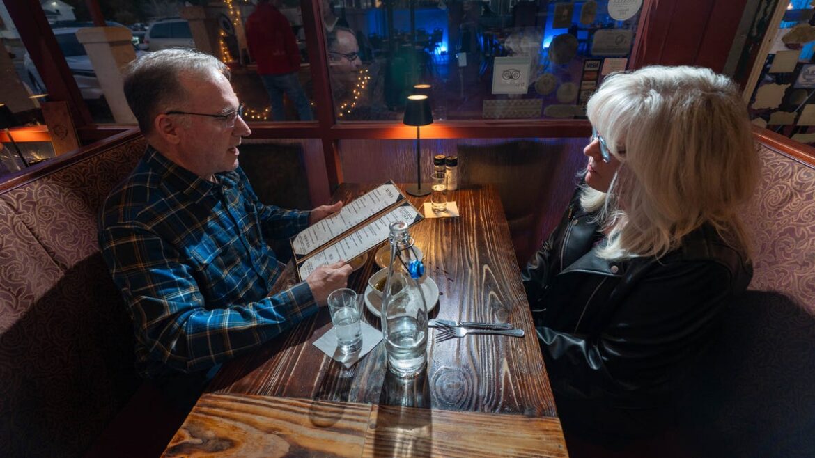 Pensacola romantic restaurants for Valentine's Day