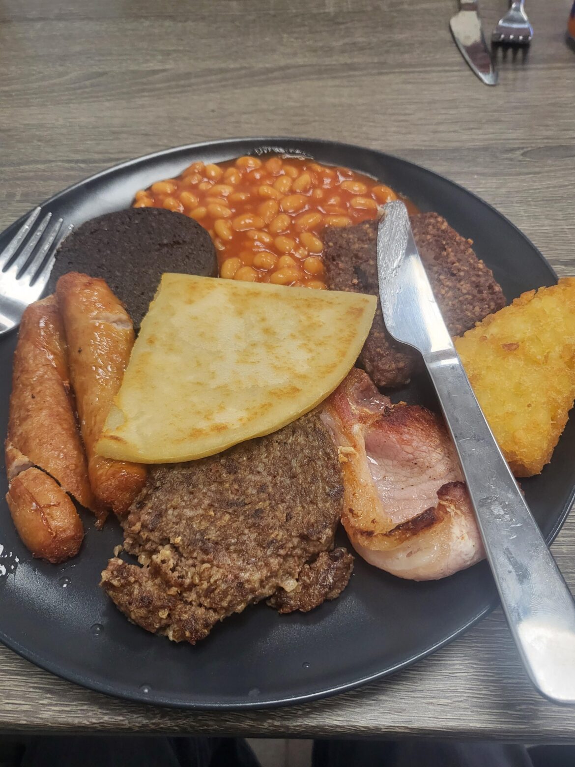 Full Scottish no fried egg from local cafe- £7.90