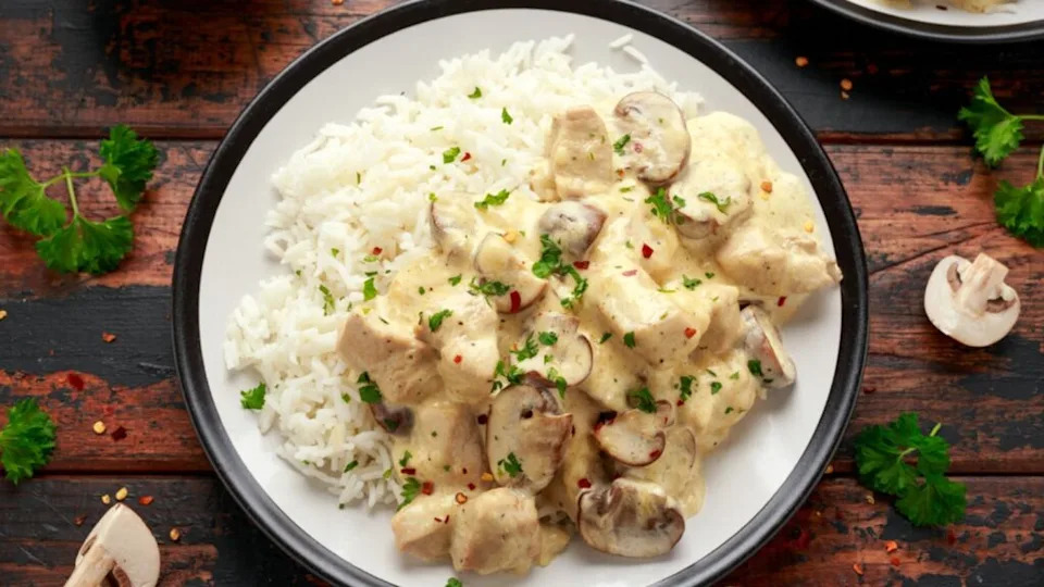 Creamy Chicken and mushroom with white rice