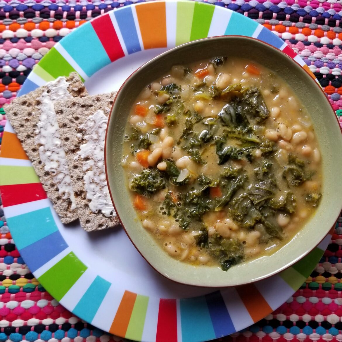 Today's Lunch: Kale and White Bean Soup ~ 260 Calories