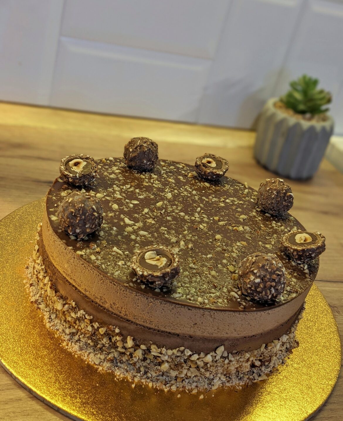 Ferrero Rocher Cake 🌰🍫
