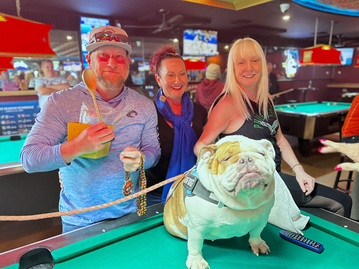 Chili cook-off warms Sports Lounge crowd