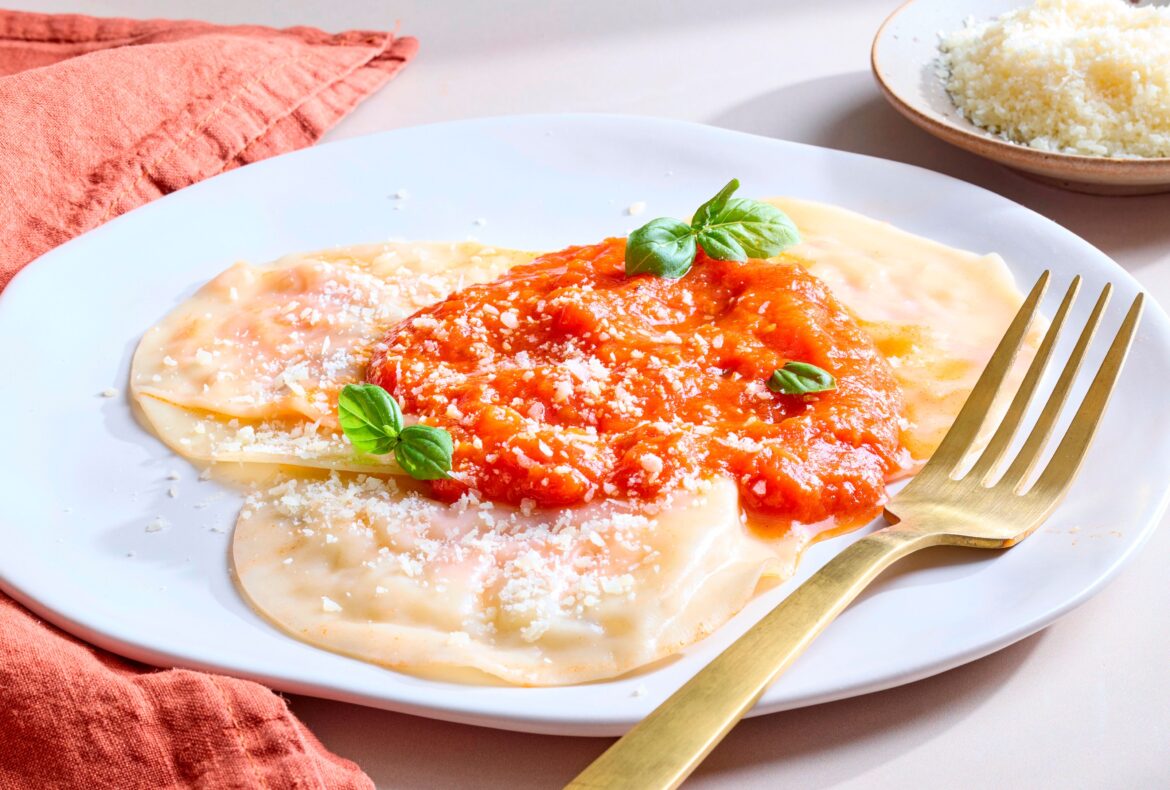 I Tried Ree Drummond's Pizza Ravioli Recipe