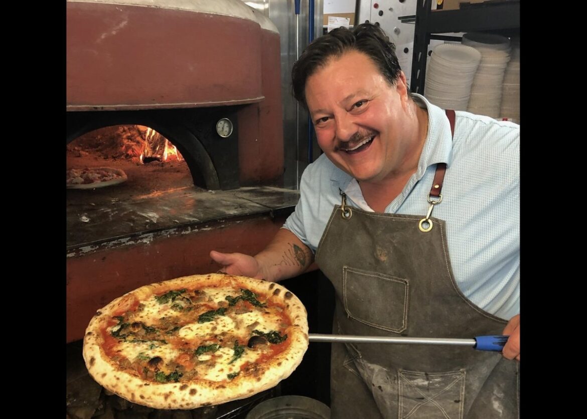 Vecchia Pizzeria & Mercato offers cooking classes all year