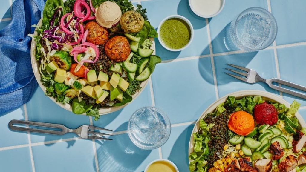 Healthy food bowls at CAVA help patrons stick to their health goals (Source: Official, Courtesy of CAVA)